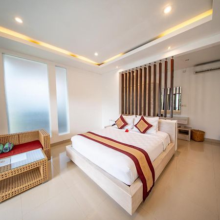 The Tukad Villa Seminyak Buitenkant foto